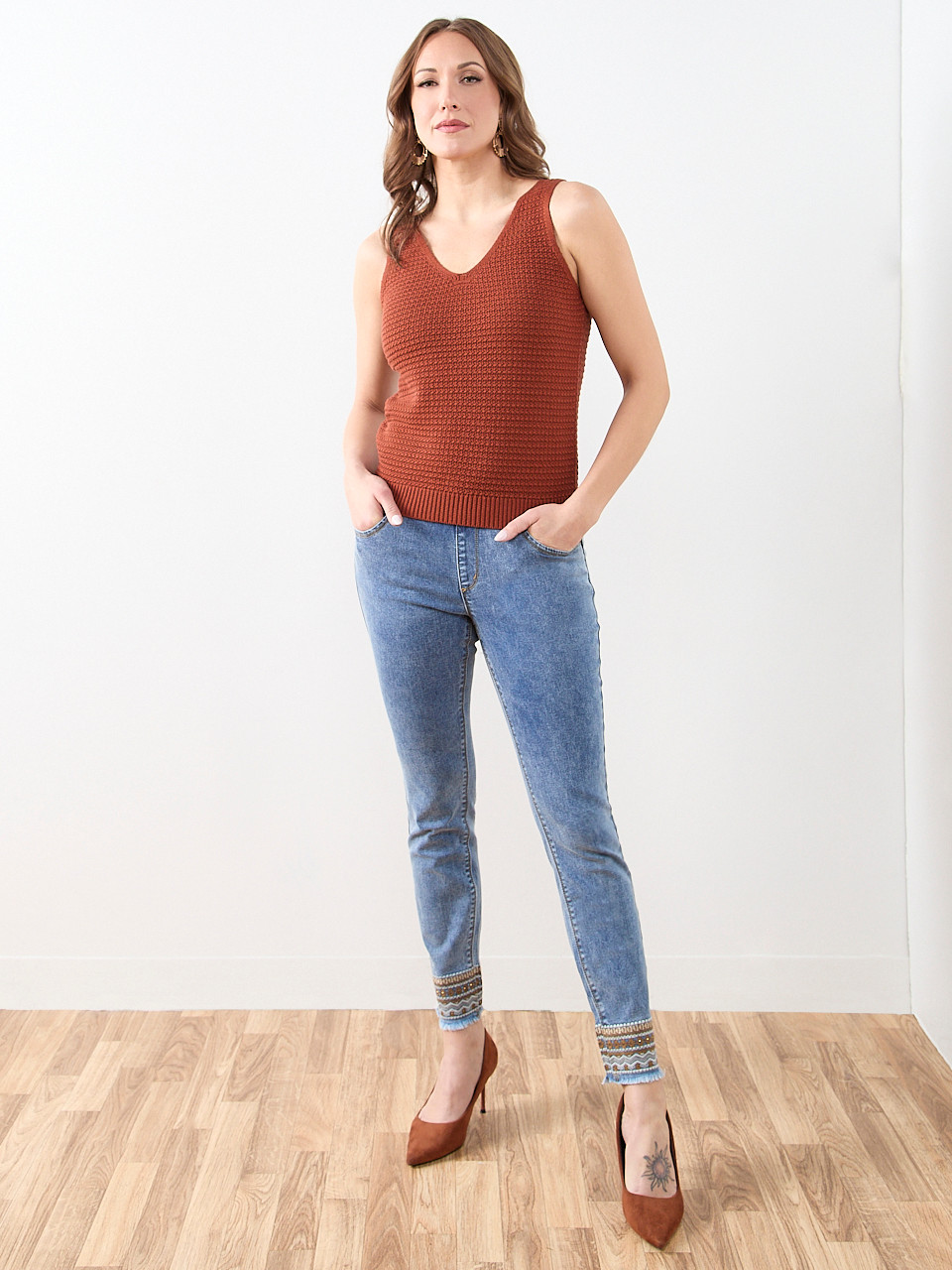 Blake Vintage Trim Ankle Denim Jean in Vintage Wash