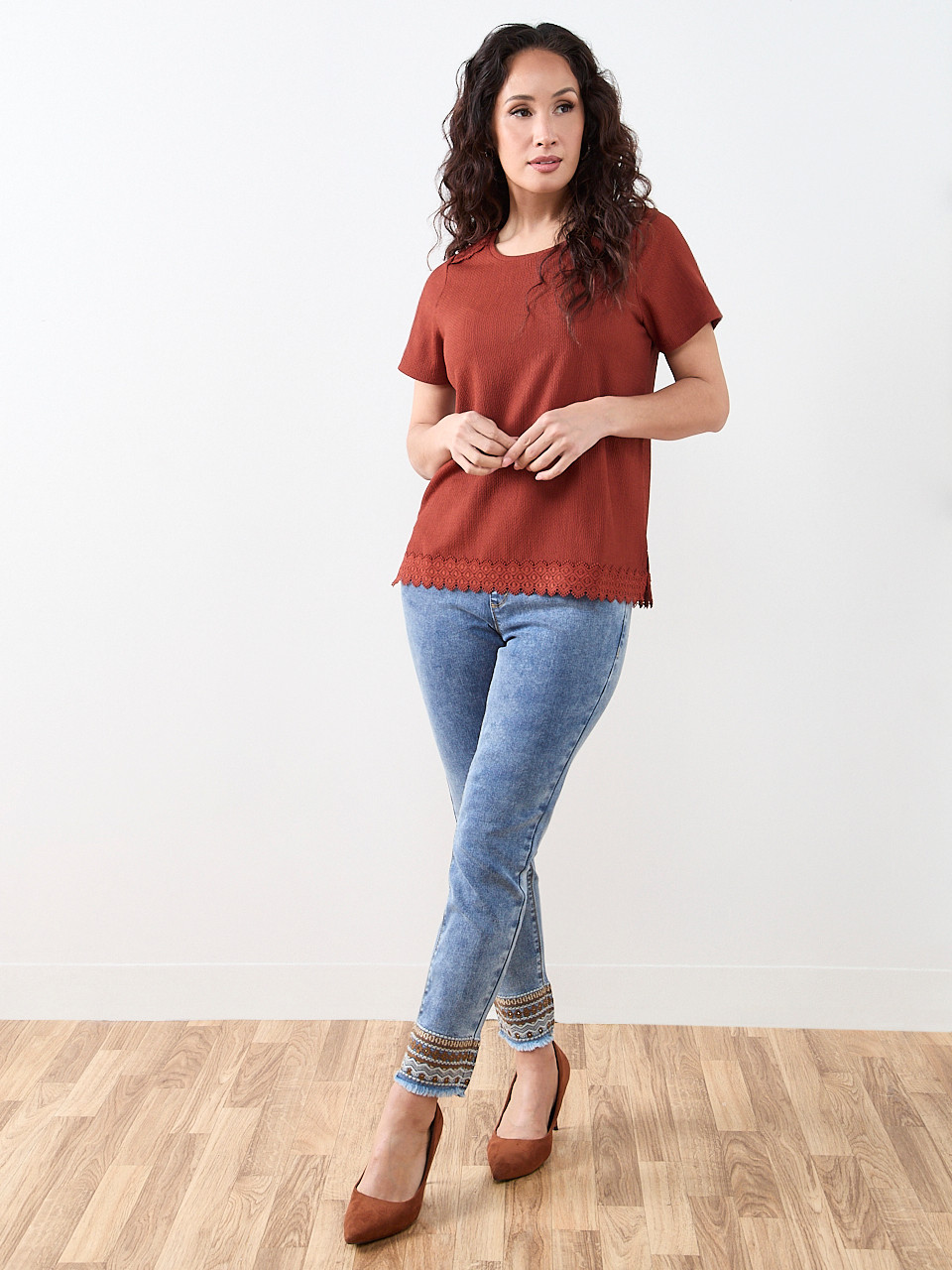Blake Vintage Trim Ankle Denim Jean in Vintage Wash