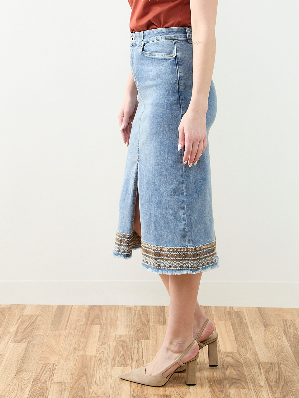 A-Line Trim Denim Skirt in Vintage Wash