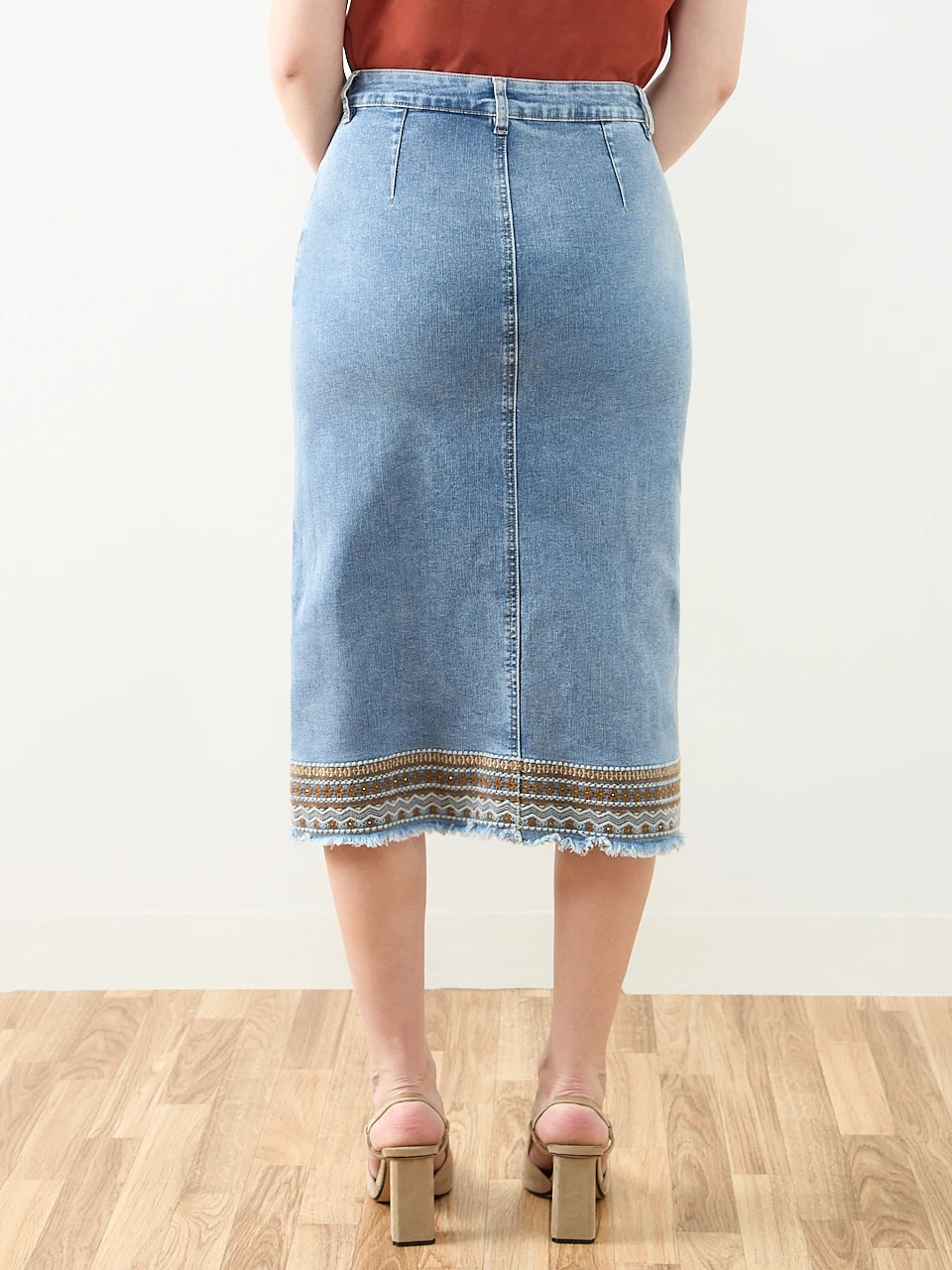 A-Line Trim Denim Skirt in Vintage Wash