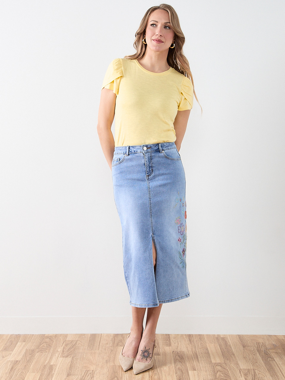 Embroidered Floral Denim Skirt in Light Wash