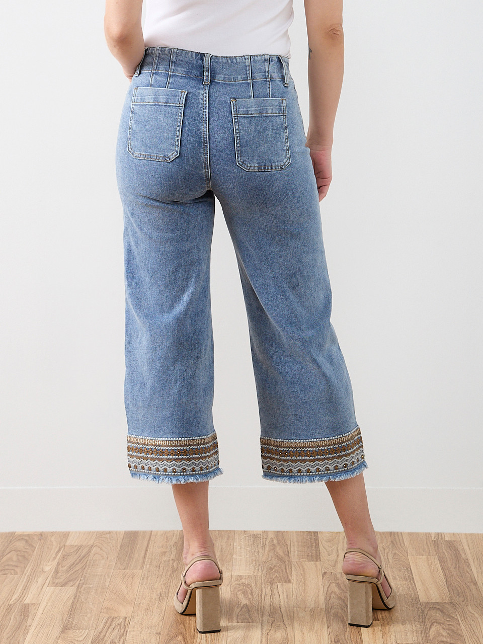Haylie Vintage Trim Crop Denim Jean