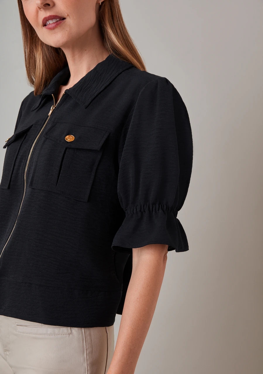 Airflow Flounce Sleeve Jacket in Black