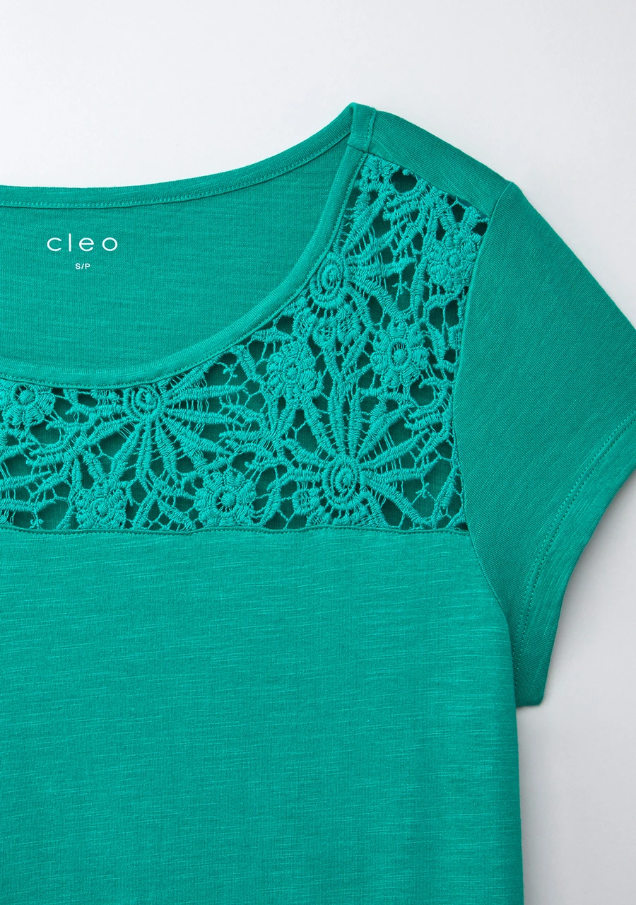 Crochet Trim Scoop Tee in Jade