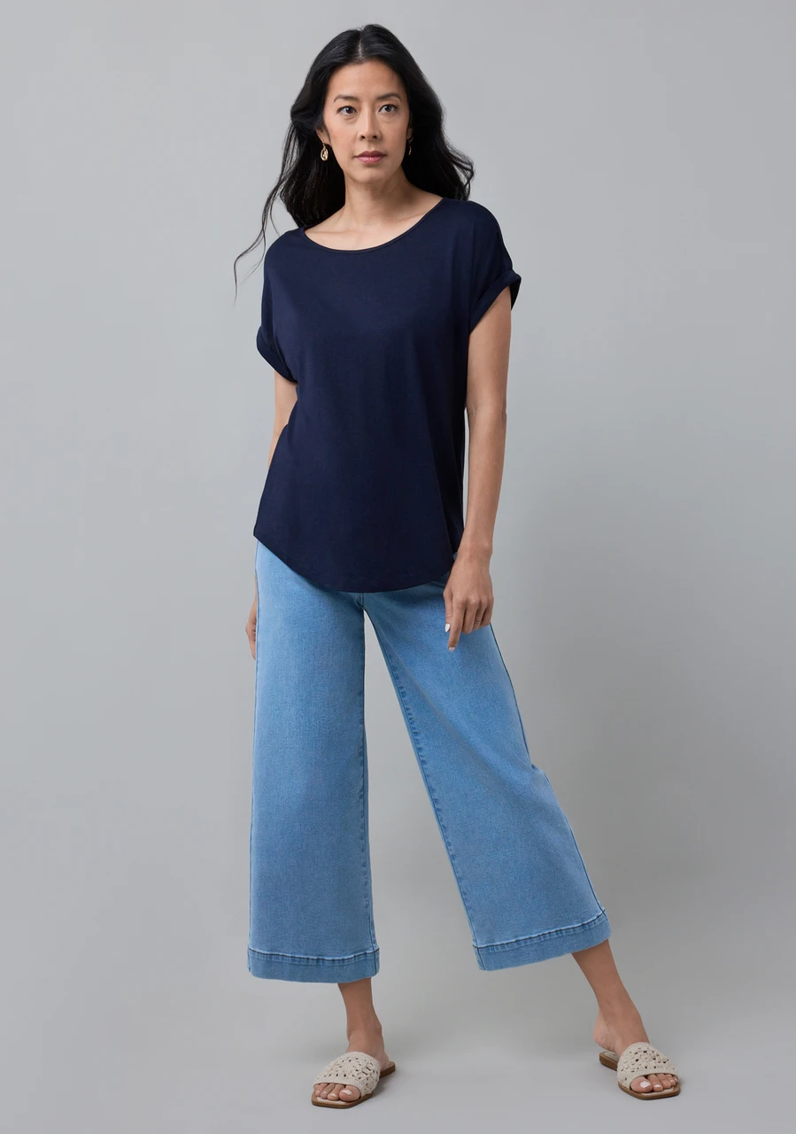 Short Sleeve Cuffed Slub Boat Neck Tee in Navy