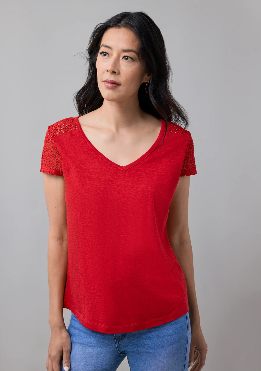 Crochet Insert V Neck Tee in Crimson