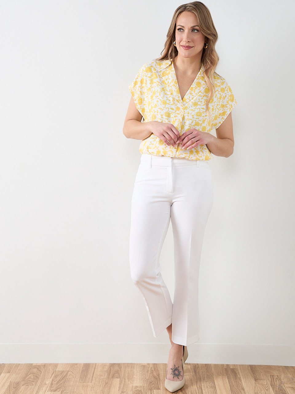 Leah Ankle Pant in White