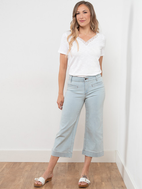 Haylie Wide Crop Jeans in Light White Stripe