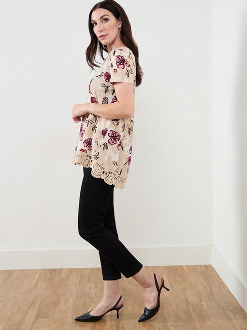 Short Sleeve Lipstick Floral Crochet Trim Top