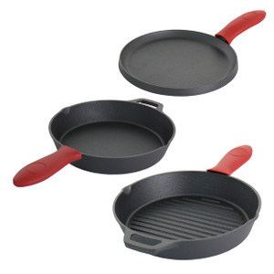 MegaChef Pre-Seasoned Cast Iron 6 Piece Set with Red Silicone Holders D970-MCCI-570 MegaChef Pre-Seasoned Cast Iron 6 Piece Set with Red Silicone Holders D970-MCCI-570