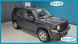 Jeep Patriot (w/raised rails) Yakima Crossbar Complete Roof Rack | 2007-2017