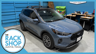 2020-2025 Ford Escape (w/flush rails) Thule EDGE Crossbar Complete Roof Rack