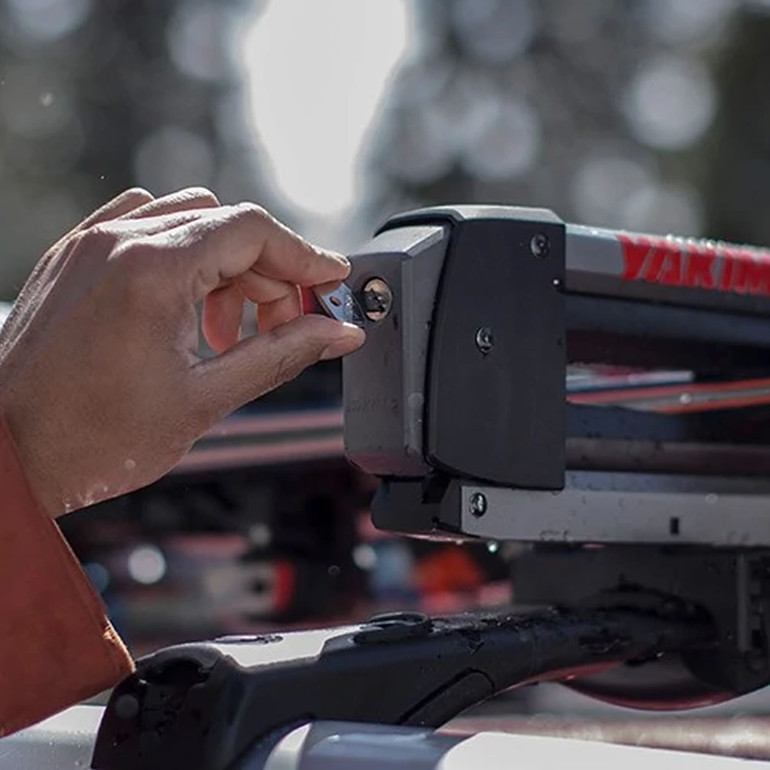 Yakima FreshTrack 6 | Ski & Snowboard Mount