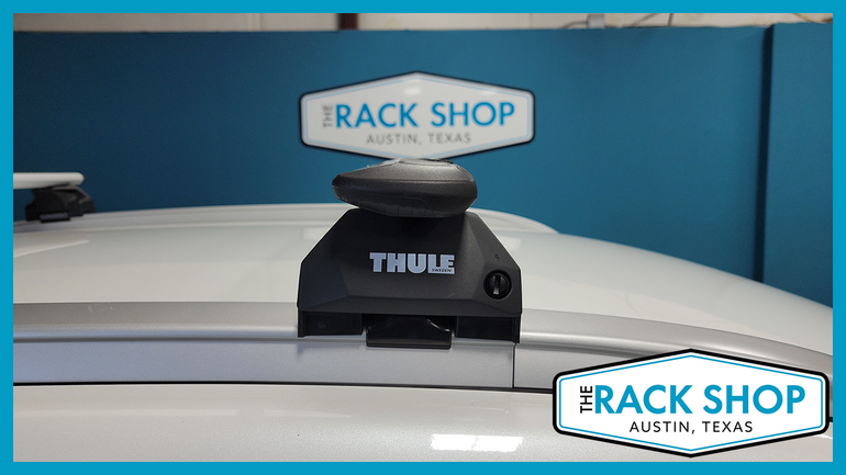 2017-2022 Kia Niro (w/flush rails) Thule Crossbar Complete Roof Rack
