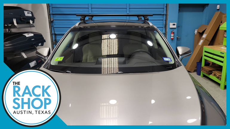 2016-2022 Lexus RX (w/flush rails) Thule Crossbar Complete Roof Rack