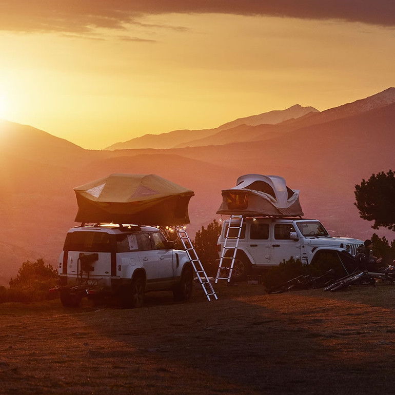 Thule Approach M | 2-3 Person Rooftop Tent