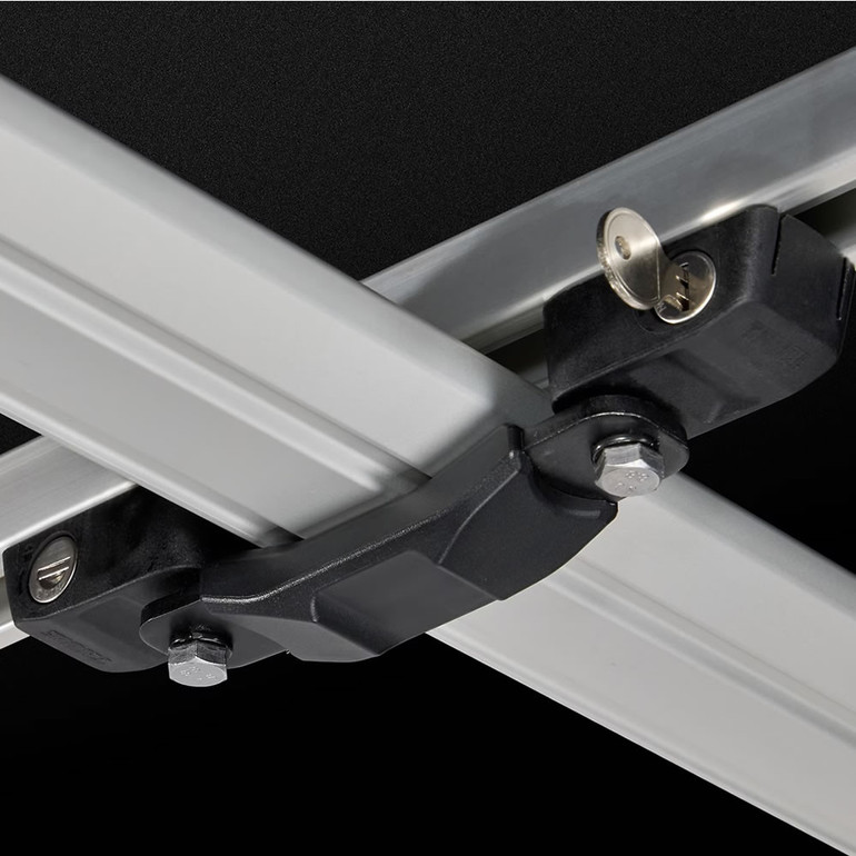 Thule Approach M | 2-3 Person Rooftop Tent Thule Approach M | 2-3 Person Rooftop Tent