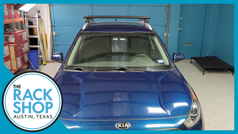 2017-2022 Kia Niro (w/flush rails) | Thule Crossbar Complete Roof Rack