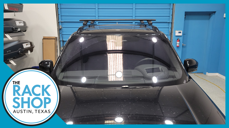 2017-2025 Land Rover Discovery (w/flush rails) Thule Crossbar Complete Roof Rack