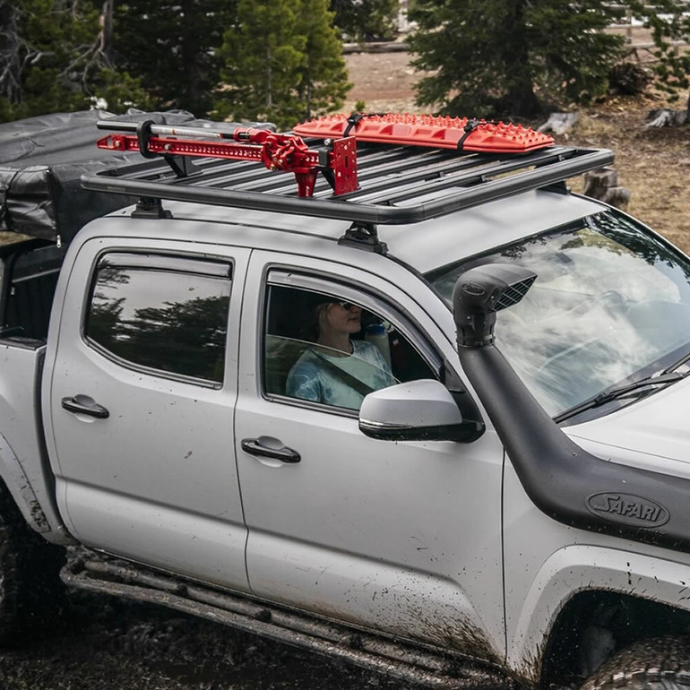 2022-2024 Subaru Forester Wilderness Yakima LockNLoad Complete Roof Rack System