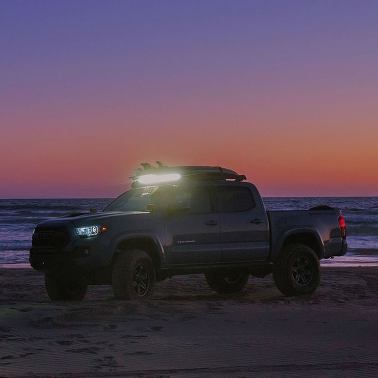 2005-2023 Toyota Tacoma Double Cab Front Runner Slimsport Roof Rack Kit | Lightbar Ready
