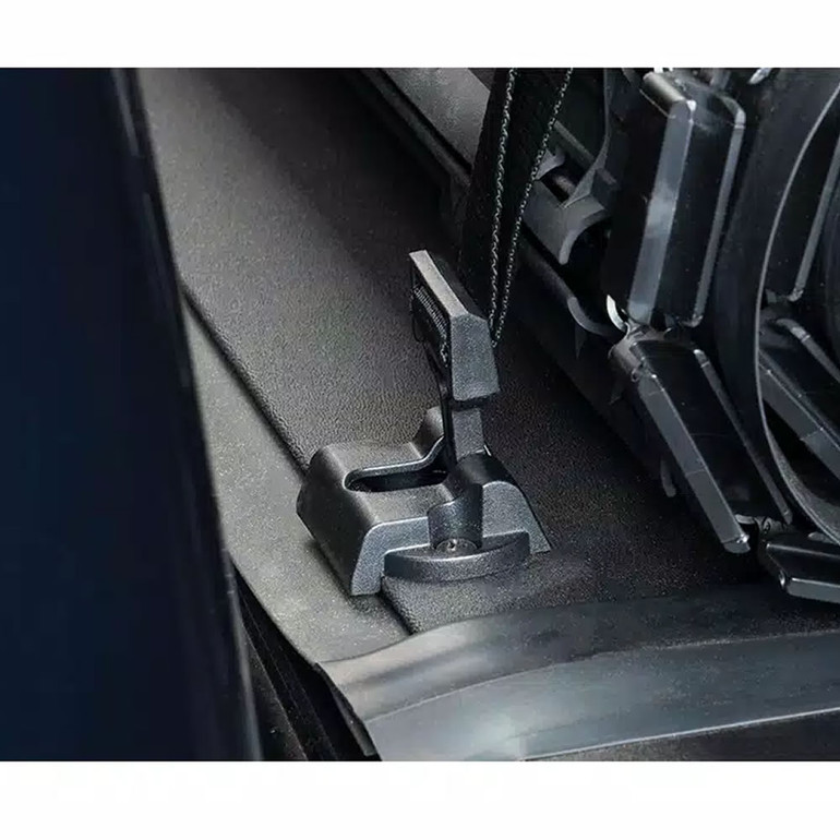 BAK Revolver X4s Hard Roll-Up Tonneau Bed Cover