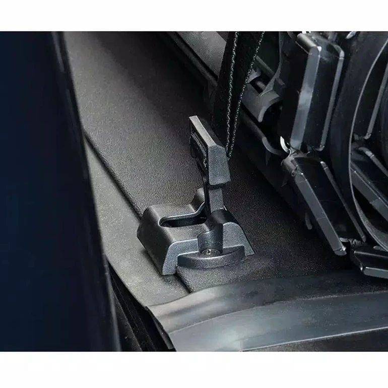 BAK Revolver X4s Hard Roll-Up Tonneau Bed Cover