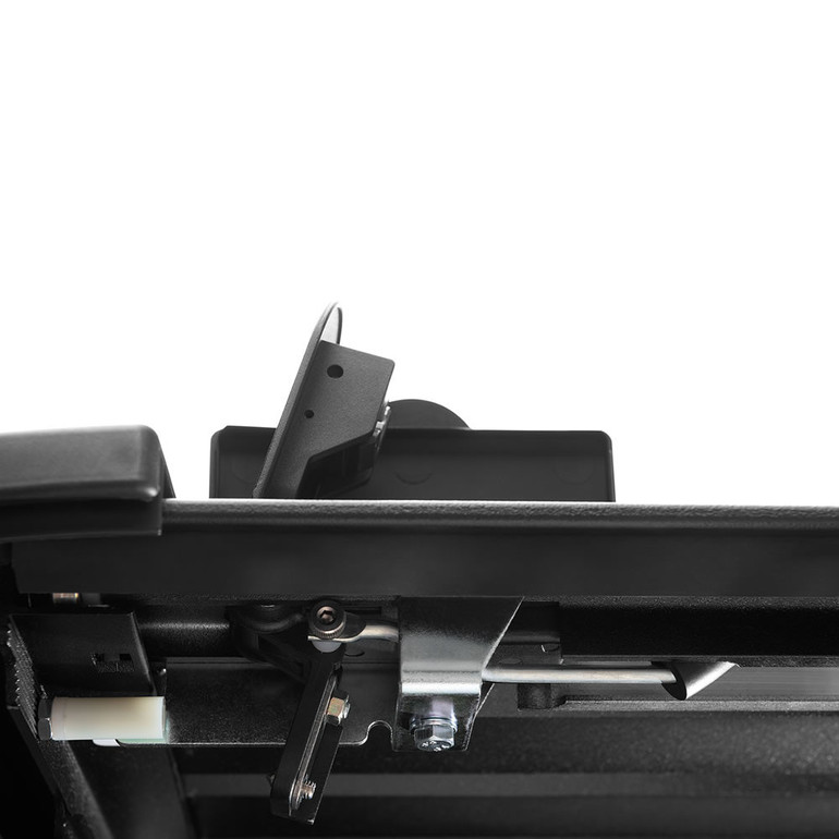 Ford F-150 - 5'7" Bed | RetraxPRO XR Bed Cover | 2021-2022