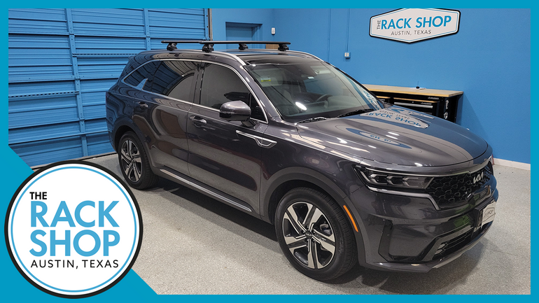 2021-2025 Kia Sorento (w/flush rails)  Thule Crossbar Complete Roof Rack