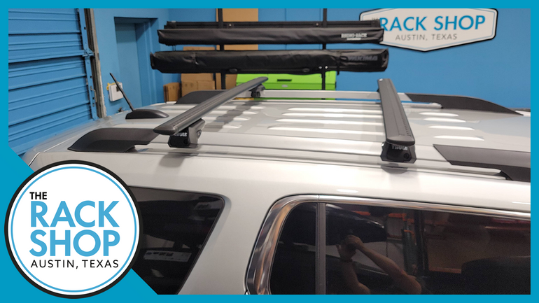 2017-2023 GMC Acadia (w/raised rails) Thule Crossbar Complete Roof Rack