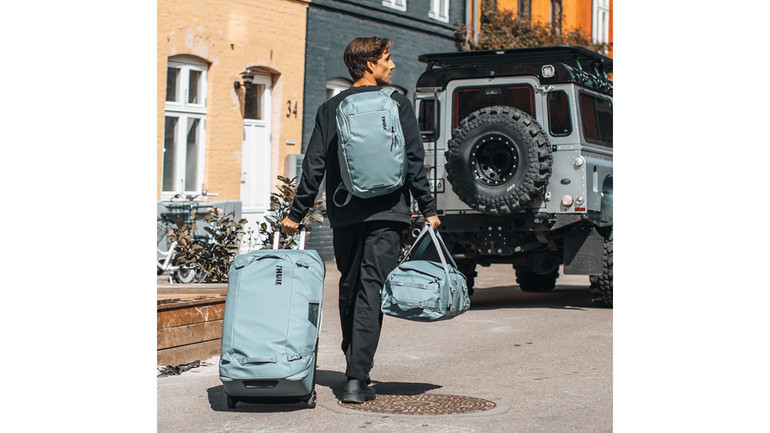 Thule Chasm Duffel Bag 30L | SELECT COLOR