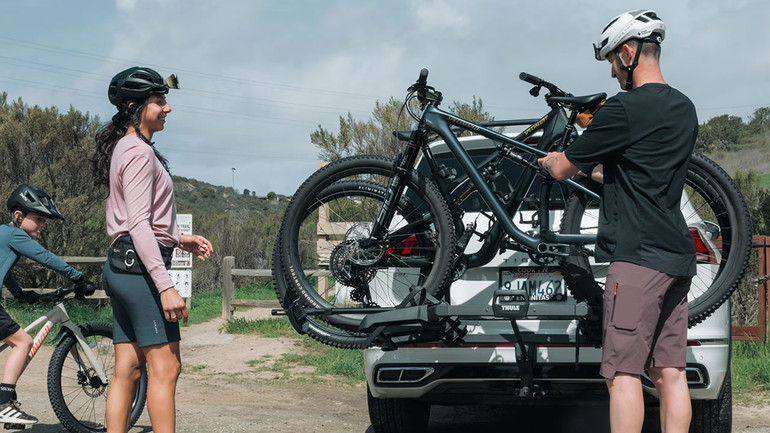 Thule OutPace Platform Bike Rack for 1.25 or 2" Hitch | 2 Bike