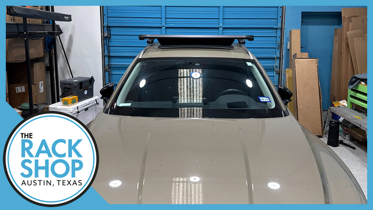 2018-2025 Volvo XC40 (w/flush rails) Thule Caprock Platform Complete Roof Rack