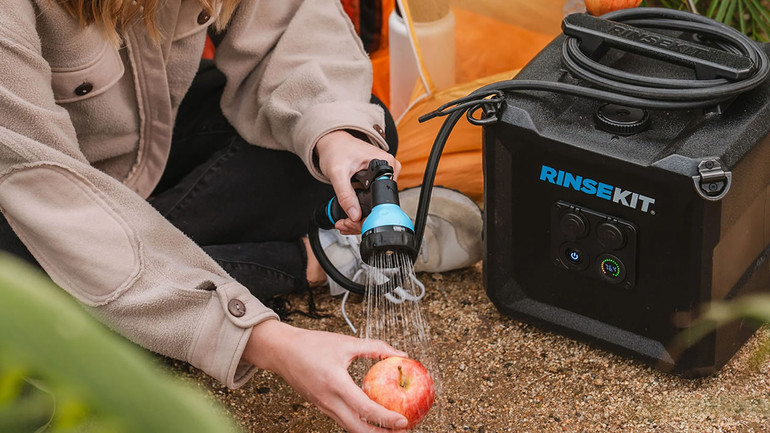 Rinse Kit Cube Shower | 4 Gallon Electric Pump