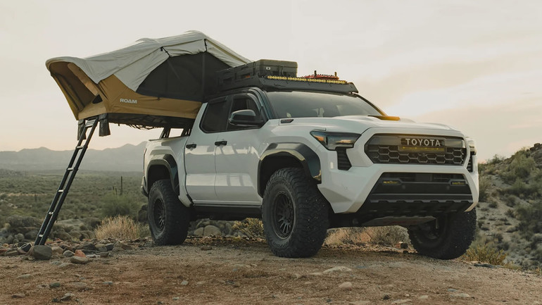 ROAM Adventure Co. Vagabond 2.0 Rooftop Tent | 2-3 Person | SAND