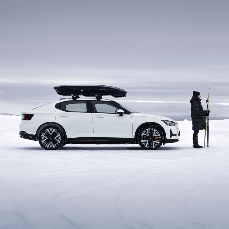 Thule Motion 3 L Cargo Box - 16-Cubic Feet | Glossy Black