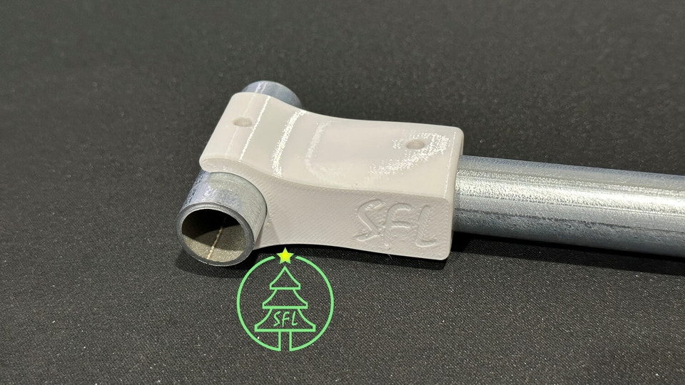 Perpendicular Pipe Mount