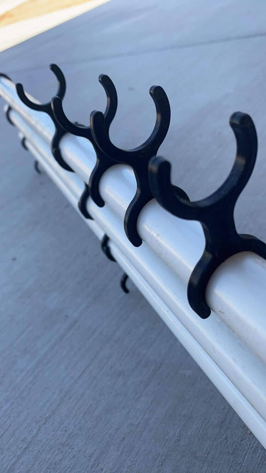 STL File - 1/2" EMT to 1/2" EMT Pipe Matrix Clip