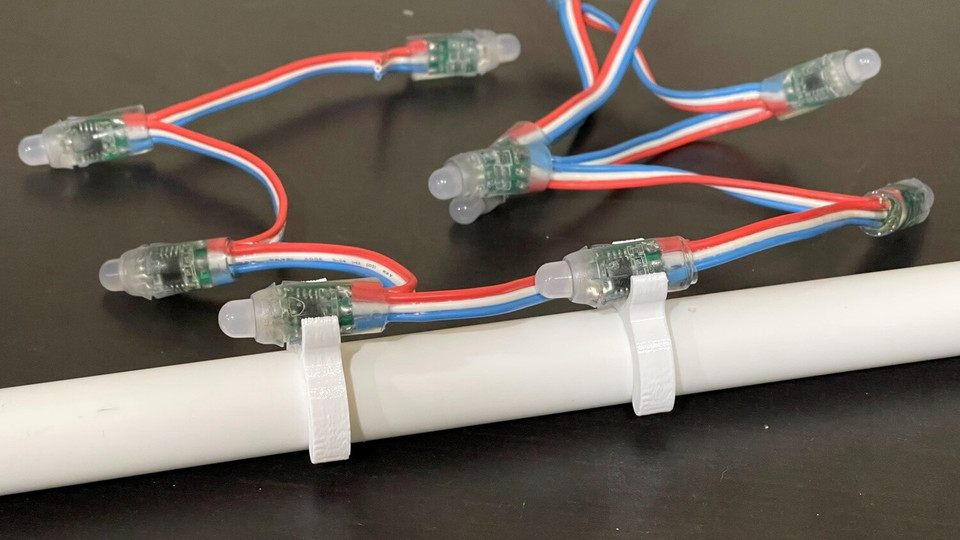 STL File - 25mm PVC Parallel Pixel Pipe Clip