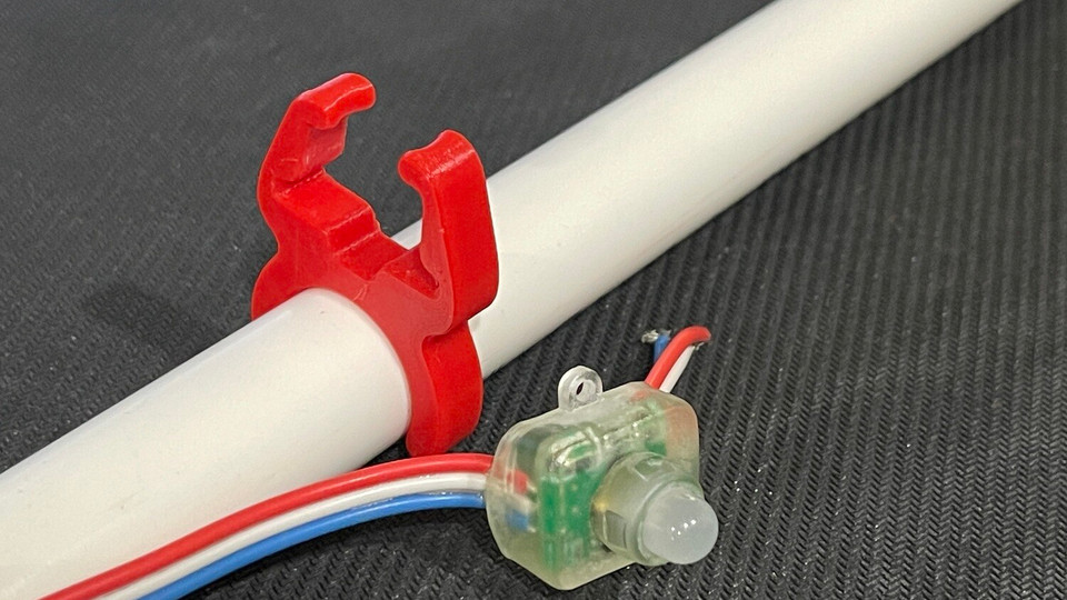 STL File - 25mm PVC Square Pixel Pipe Clip