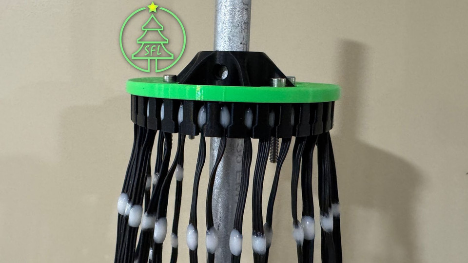 STL File - 1/2" PVC Mini Me Seed Pixel Tree Topper