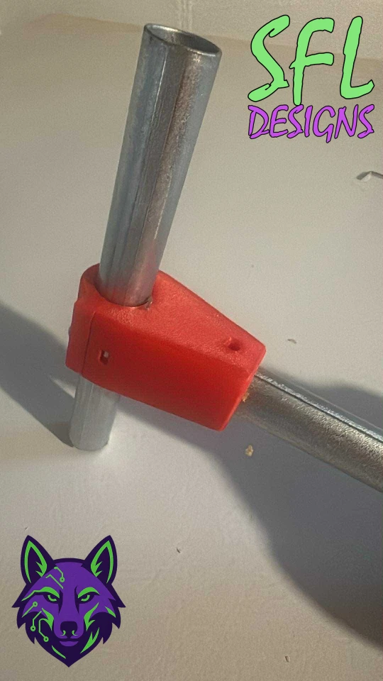Coyote Tee Connector installed, top view