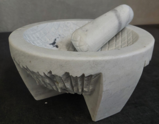 ARCTIC WHITE (MARBLE)