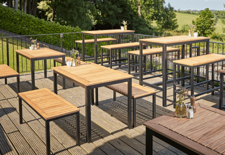 Outdoor Complete Tables