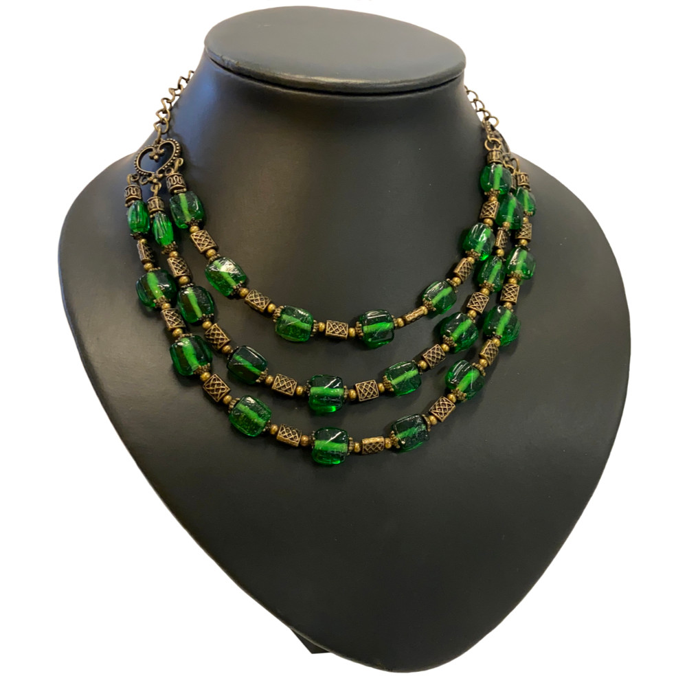 Green 3 Strand Necklace: Project Instructions
