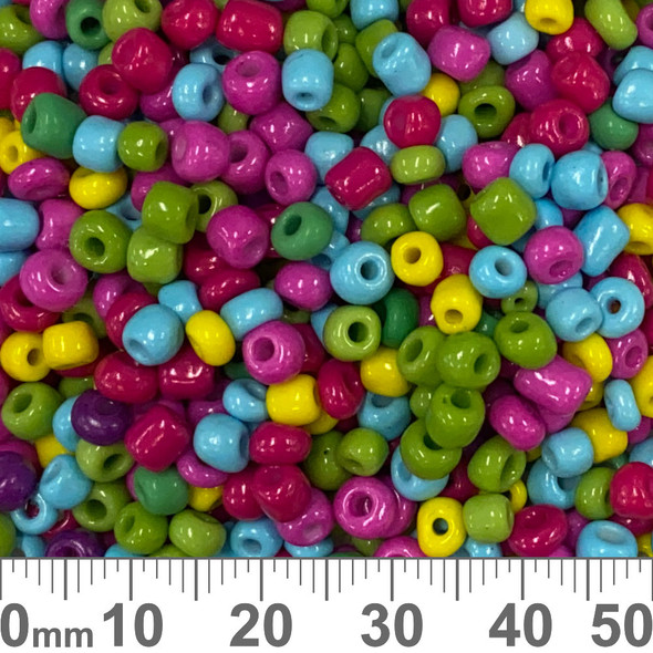 6/0 Opaque Bright Bubblegum Seed Beads