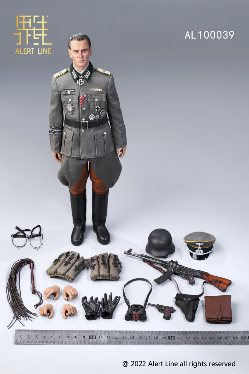 Alert Line 1:6 WWII German Cavalry Officer Figure [AL-100039