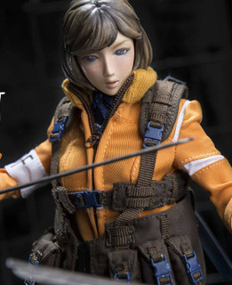 ORIGINAL EFFECT Female Action Figure and Accessories