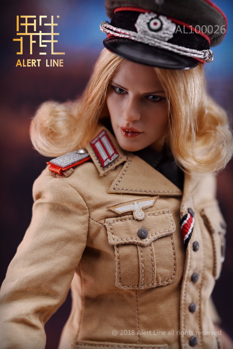 AL-100026] Alert Line 1:6 WWII German Afrika Female Officer Figure