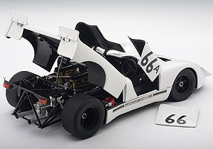 AUTO-87073] AUTOART 1/18 Porsche 908/2 1970 - S. McQueen Holtville